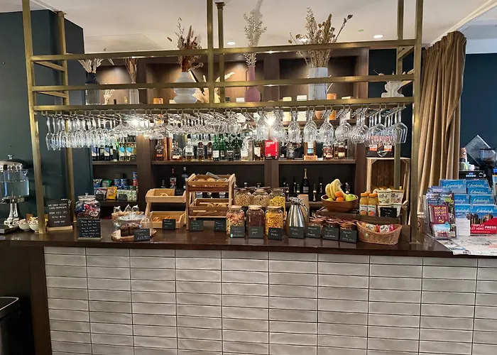 Heeton Concept Edinburgh Queen StreetAirport Hotel